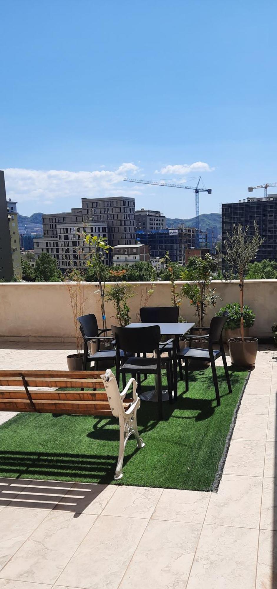 Hidden Gem, Modern 2bedroom, Amazing Terrace-free Parking-your Away From Apartamento