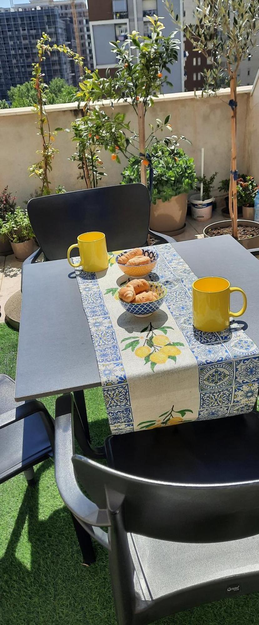 Apartamento Hidden Gem, Modern 2bedroom, Amazing Terrace-free Parking-your Away From *